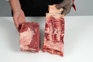 Chuck Rib on the bone Meat Cut Spec Step 3